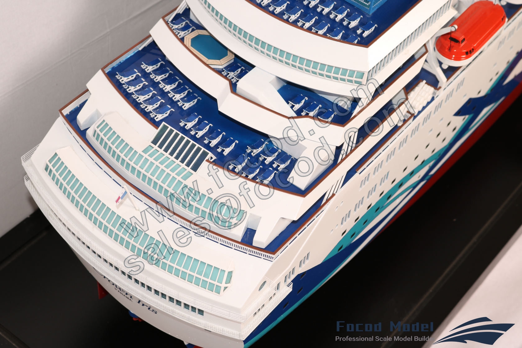 custom made model of 207m cruiseship